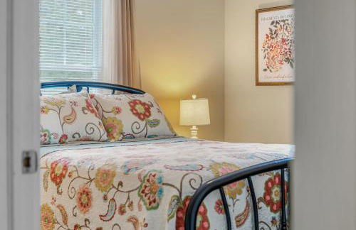 Mariposa Moon Cottage at Sleepy Creek - Wifi, Deck, Fire Pit, Creekside, View - Photo 48