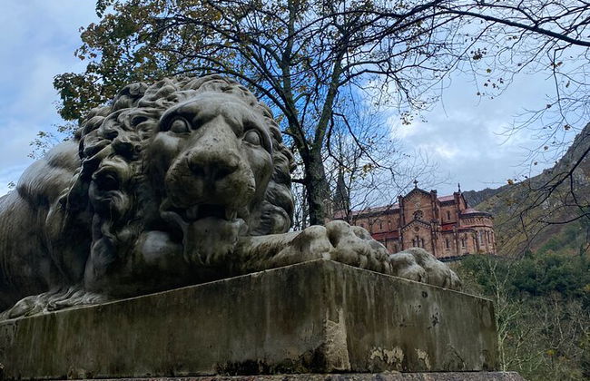 Private Tour from Oviedo to Covadonga, lakes, & sailors villages - Photo 7