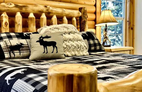 Backwoods Bonanza - Big Cabin With Hot Tub! - Foto 3