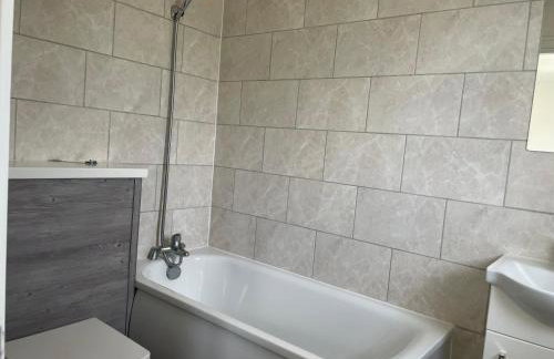 5 Bed 5mins from Wembley Stadium - Photo 19