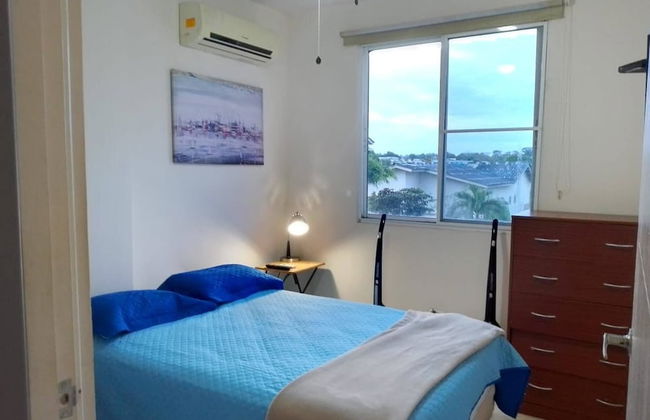 Room in Guest Room - Room in Comfortable Apartment Located on the Beach Very Close to the City - Foto 4