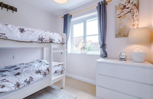 Beach Retreat with Hot Tub Sleeps 8 - Foto 66