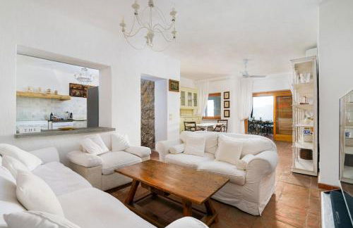 Elegant home with spectacular view - Foto 1