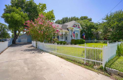 Granbury Home with Fire Pit, Walk to The Square! - Foto 40