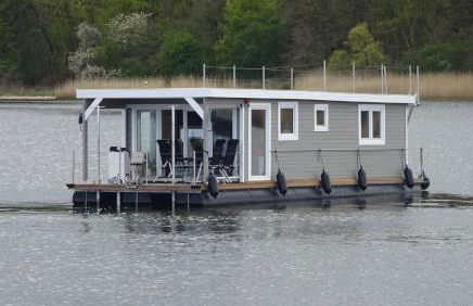 Hausboot Janne Lübeck Inclusive Kanu nach Verfügbarkeit SUP und WLAN 50 MBit s Flat - Foto 1