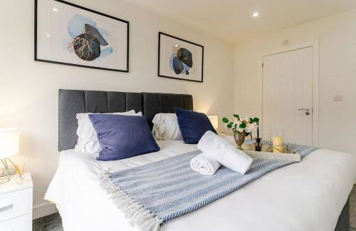 Bridge Court by Sterling Edge Apartments - Luxury Aparthotel - Stylish 1-bed Apartments - Balcony with Canal View or Private Garden - Free Parking - Foto 10