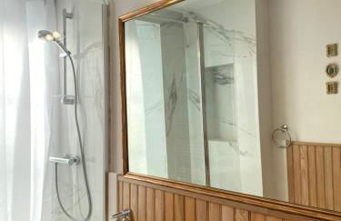 LE REPAIRE DU CLAIN gîte 4 étoiles pour 14 personnes avec piscine proche du Futuroscope - Foto 37