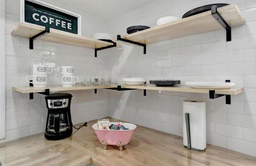 Midnight Mocha your dreamy gateway near downtown - Foto 14