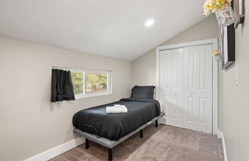 Historic 4BR Home centrally located in Riverside. - Foto 10