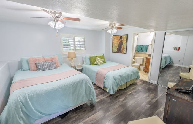 Farmington Gem 6BR Private Fenced Yard Sleeps 15 - Foto 45