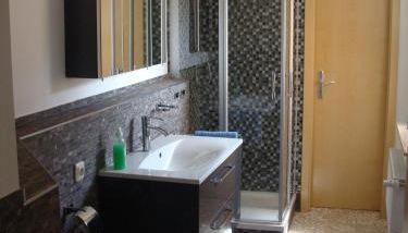 Ferienwohnung Rohrwallinsel Köpenick - Foto 4, Shower