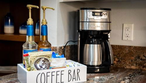 Alpine Escape: Tahoe Oasis Steps from Lake - Foto 5