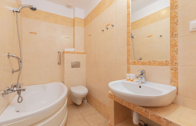 Holiday House Near the Beach by Renters - Foto 36