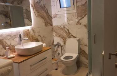 By the sea - Foto 19