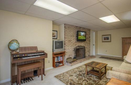 Connestee Lakefront Retreat · Lakefront Retreat in Connestee Fal - Foto 23