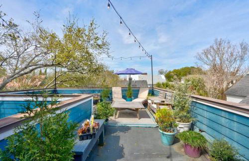 Elegant Sunlit Home with Private Rooftop Oasis - Foto 7