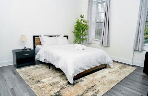 Less than 1mi to Little Caesars Arena, 2BR with Free Parking - Foto 13