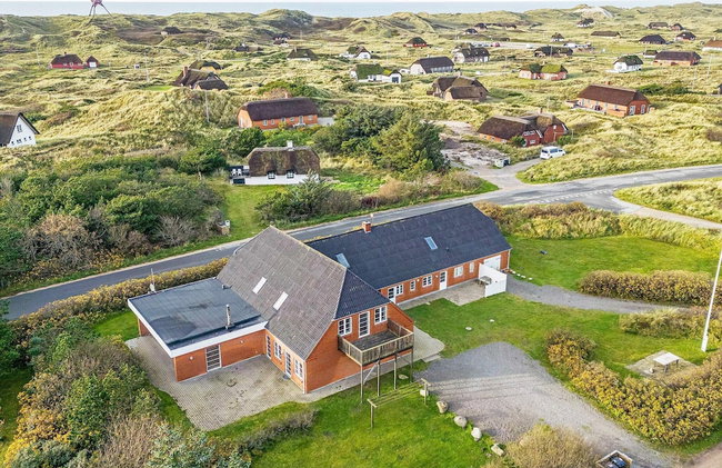 Holiday Home for 22 Guests - Photo 39