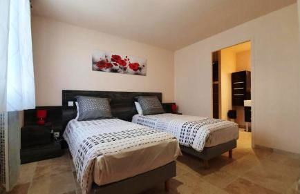 Maison charmeur avec jardin à Puy-l'Évêque et piscine partagée - Foto 9