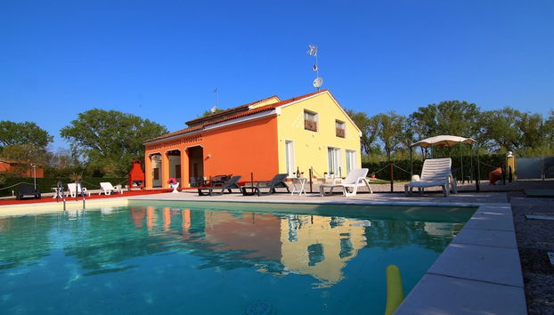 Holiday countryside home with swimming pool, sauna Less than 20km from the sea - Foto 2, Imagen principal