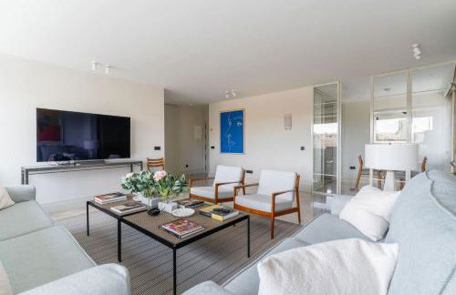 Amazing Apt with views to Colón-2Bdr 2Bths - Photo 6