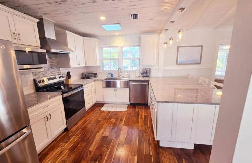 One-of-a-kindBeach, Village, Dock & Private Pool! - Foto 12