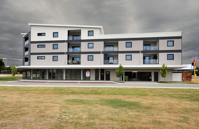 Coastal by Rockingham Apartments - Photo 19