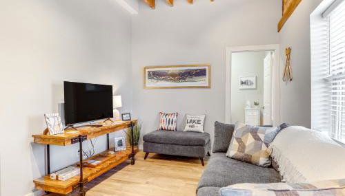 Chic Apt in the Heart of Downtown Canandaigua - Foto 1