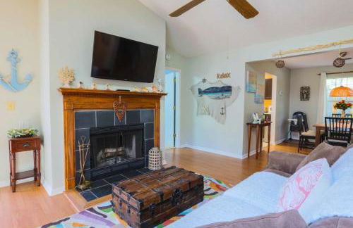 Green Whale - Photo 54