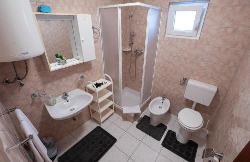 Marina's Apartments - Photo 26