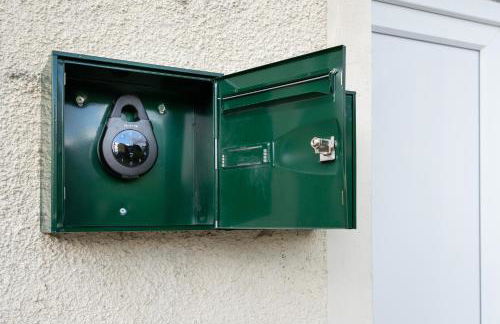 L'écrin des Bois - Proche aéroport Beauvais, Chantilly, forêt de Hez-Froidmont, parking public gratuit, Wifi & Netflix - Foto 13