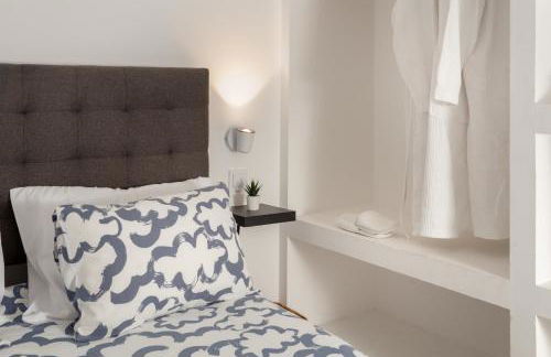 "Linda's Guest House" Beach House with Private Patio & Hot Tub, 3 Min from the Beach - Foto 18