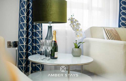 Modern 3 Bed Apartment in Acton by Amber Stays, Perfect for Business & Contractors - Photo 26