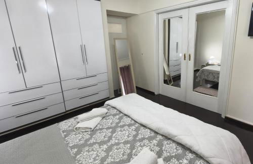 Piraeus City Center Apartment Port & Metro Dimotiko theatro - Foto 5