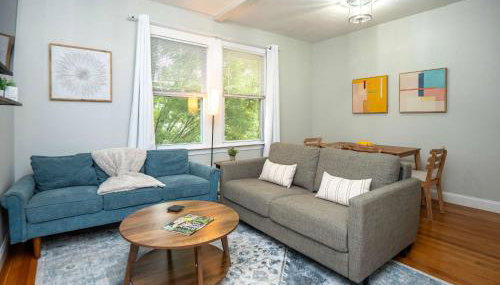 Jennifer's Cozy Apt Brown U Athletic Field Views - Foto 4