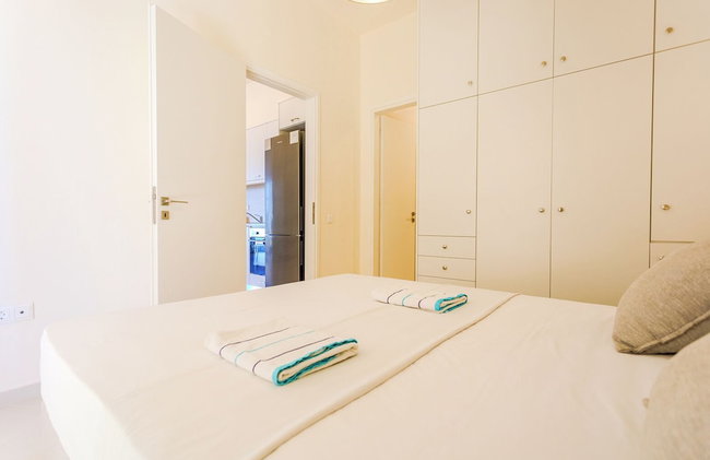 Resitour - Chania Aphrodite Beachfront - Photo 24
