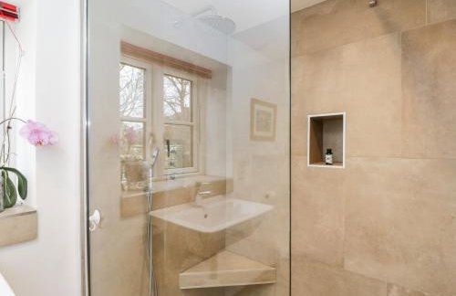 High Cogges Farm Holiday Cottages - Photo 51