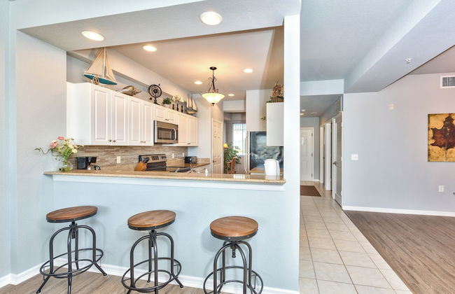 Asiago Vacation Rental at Lely Resort. Newly Furnished 2-Bedroom Condo with Stunning Lake & Golf Views. Spacious Retreat with Private Lanai, Resort Pool, Hot Tub and Gym Access - Foto 15