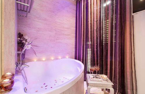 Romantic Barcelona Apartment - Photo 6