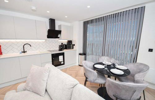 Modern 2 Bed Flat in Central Manchester w Balcony - Foto 11