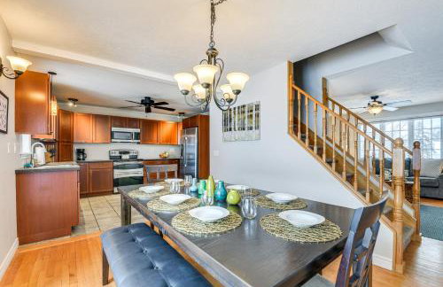 Spacious Family Home w/ Deck & Yard: 5 Mi to Stowe - Foto 3
