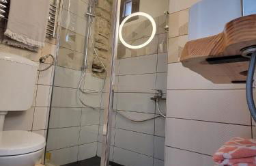 Ancient Stone 'Casa Rosa'- Sea and Mountain View Tranquil Borgo - Foto 28