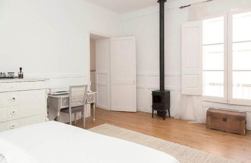 A historic XVI century beach home near Barcelona - Photo 71