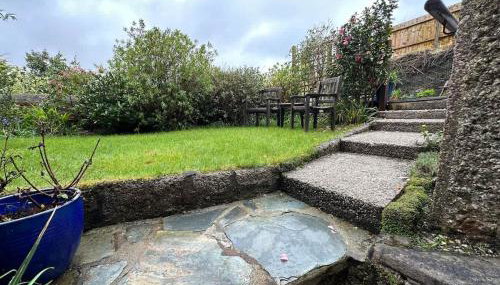 Beautiful & Peaceful Garden Retreat at 'The Lower Deck' - Foto 2