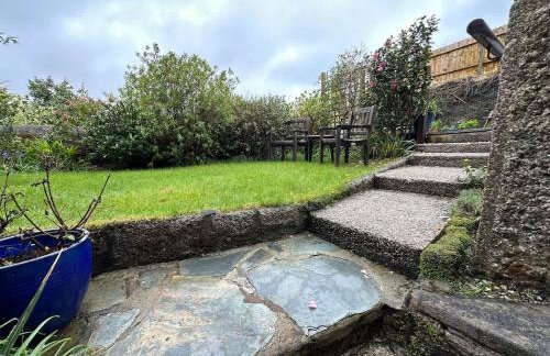 Beautiful & Peaceful Garden Retreat at 'The Lower Deck' - Foto 2