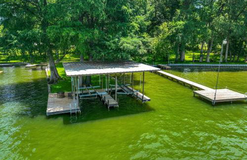 Beautiful Lakefront Cabin - Something For Everyone - Photo 85