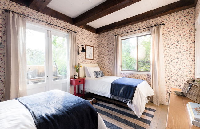 Everett by Avantstay 5mins to Palisades Tahoe w HOT TUB - Photo 25