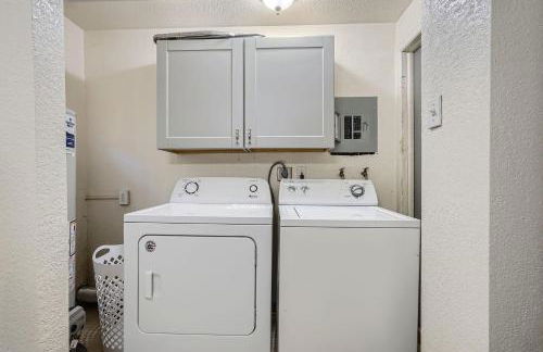 Vaulted Ceilings, Natural Light Apt near Olde Town - Foto 4