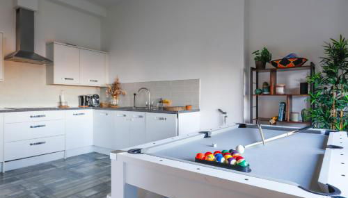 Leah Suite - Chique 2BR Apartment with Pool Table, Parking & WIFI - Foto 3