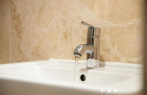 NEW! 2BR in Stephenson House - Foto 26